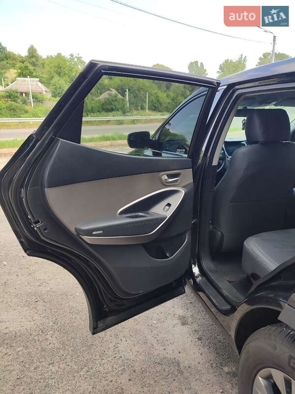 Внедорожник / Кроссовер Hyundai Santa FE 2014 в Обухове