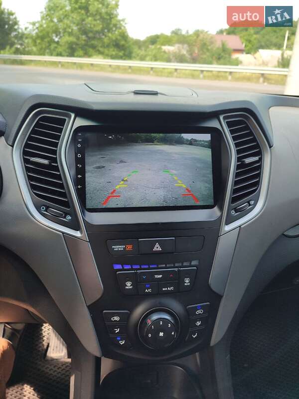 Внедорожник / Кроссовер Hyundai Santa FE 2014 в Обухове