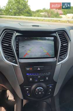 Внедорожник / Кроссовер Hyundai Santa FE 2014 в 