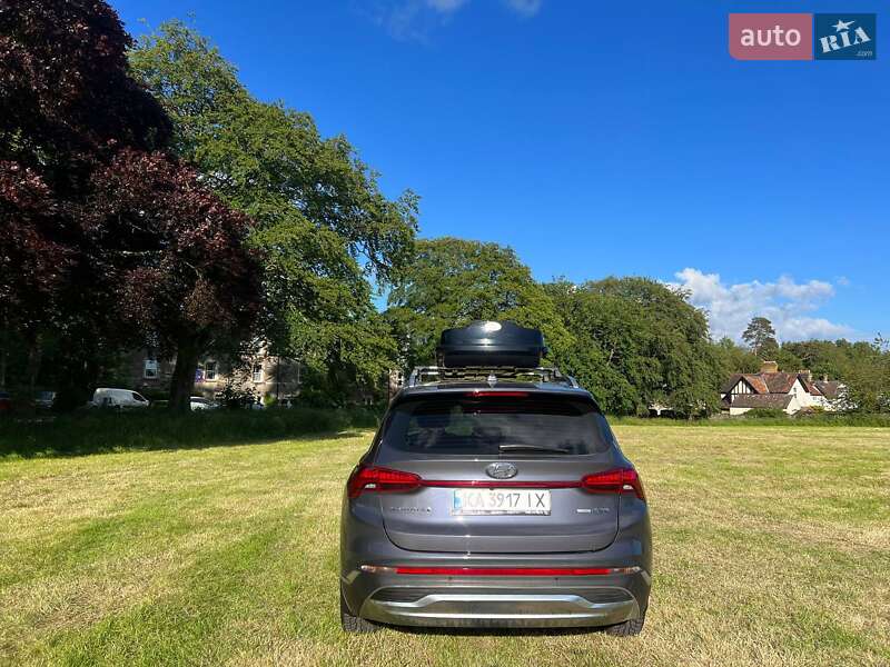 Внедорожник / Кроссовер Hyundai Santa FE 2022 в Киеве