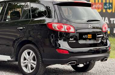 Позашляховик / Кросовер Hyundai Santa FE 2011 в 