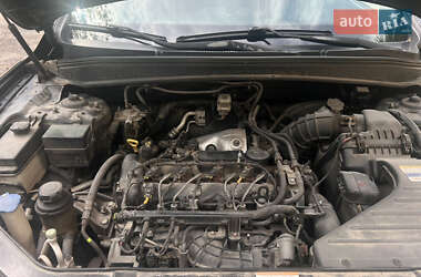 Позашляховик / Кросовер Hyundai Santa FE 2011 в 