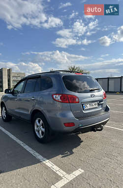 Внедорожник / Кроссовер Hyundai Santa FE 2009 в 
