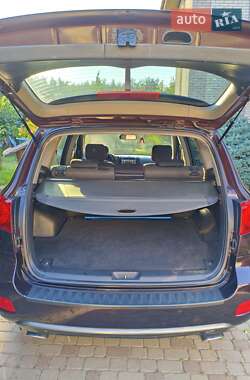 Внедорожник / Кроссовер Hyundai Santa FE 2007 в 