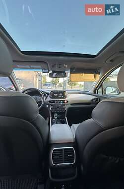 Позашляховик / Кросовер Hyundai Santa FE 2019 в 
