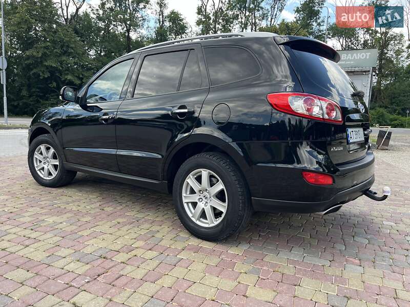 Внедорожник / Кроссовер Hyundai Santa FE 2010 в Калуше