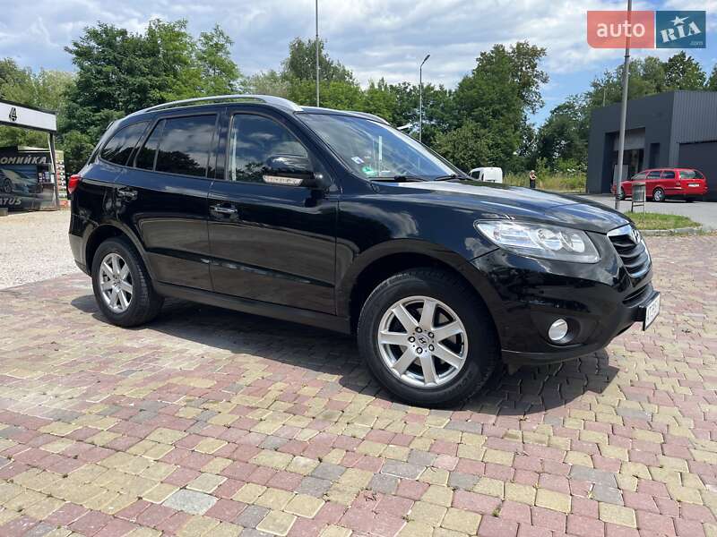 Внедорожник / Кроссовер Hyundai Santa FE 2010 в Калуше