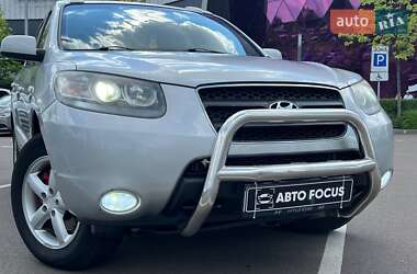 Позашляховик / Кросовер Hyundai Santa FE 2006 в 
