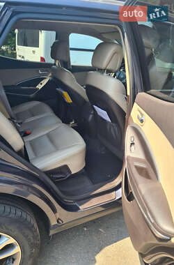 Внедорожник / Кроссовер Hyundai Santa FE 2013 в 