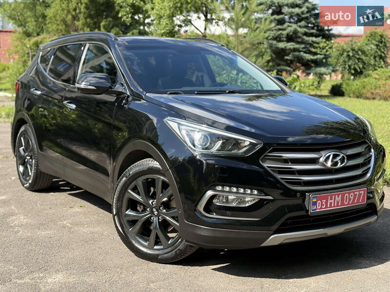 Внедорожник / Кроссовер Hyundai Santa FE 2016 в Ровно