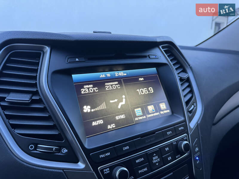 Внедорожник / Кроссовер Hyundai Santa FE 2015 в Луцке