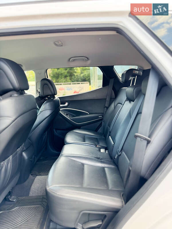 Позашляховик / Кросовер Hyundai Santa FE 2015 в Одесі