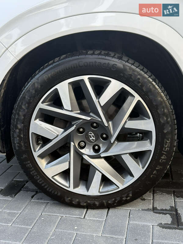 Позашляховик / Кросовер Hyundai Santa FE 2021 в Києві