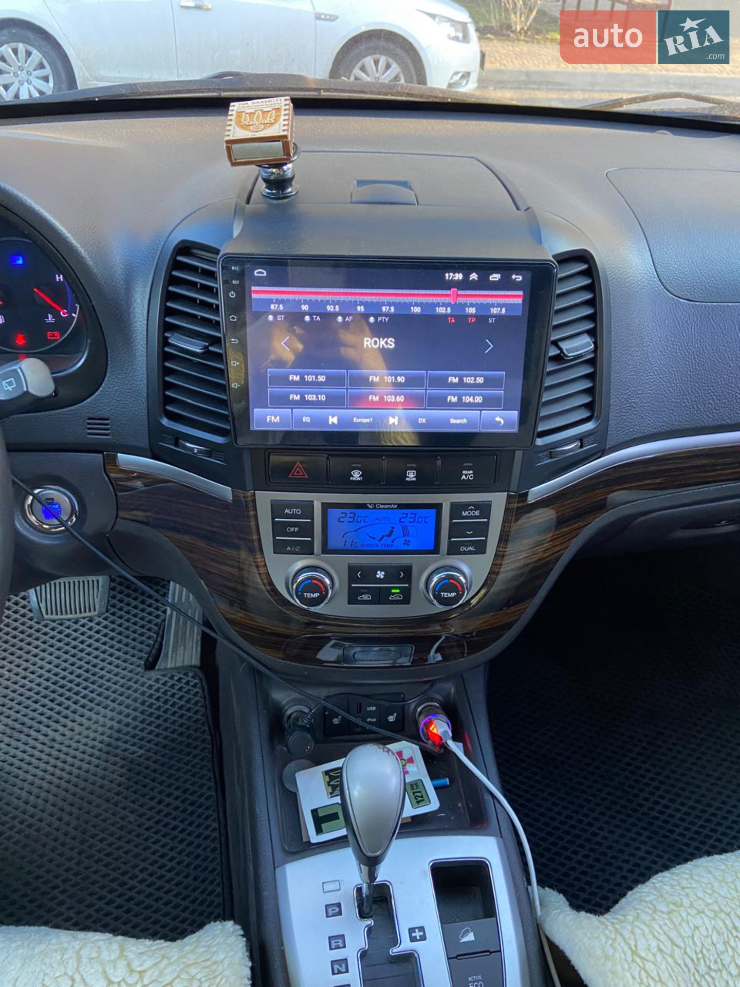 2012 Hyundai Santa Fe - мініатюра 19