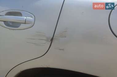 Внедорожник / Кроссовер Hyundai Santa FE 2004 в 