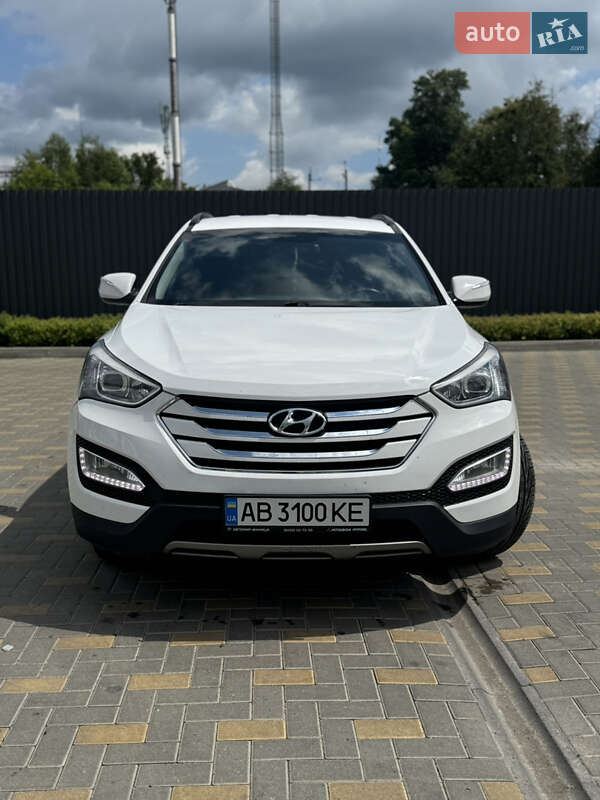 Внедорожник / Кроссовер Hyundai Santa FE 2012 в 