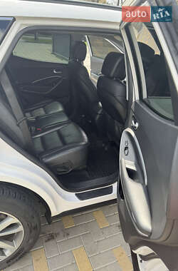 Внедорожник / Кроссовер Hyundai Santa FE 2012 в 