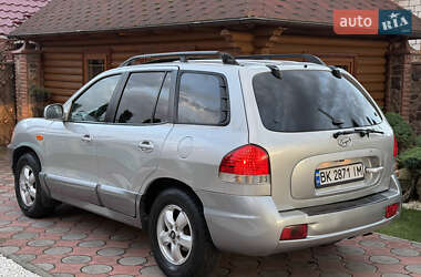 Внедорожник / Кроссовер Hyundai Santa FE 2005 в 