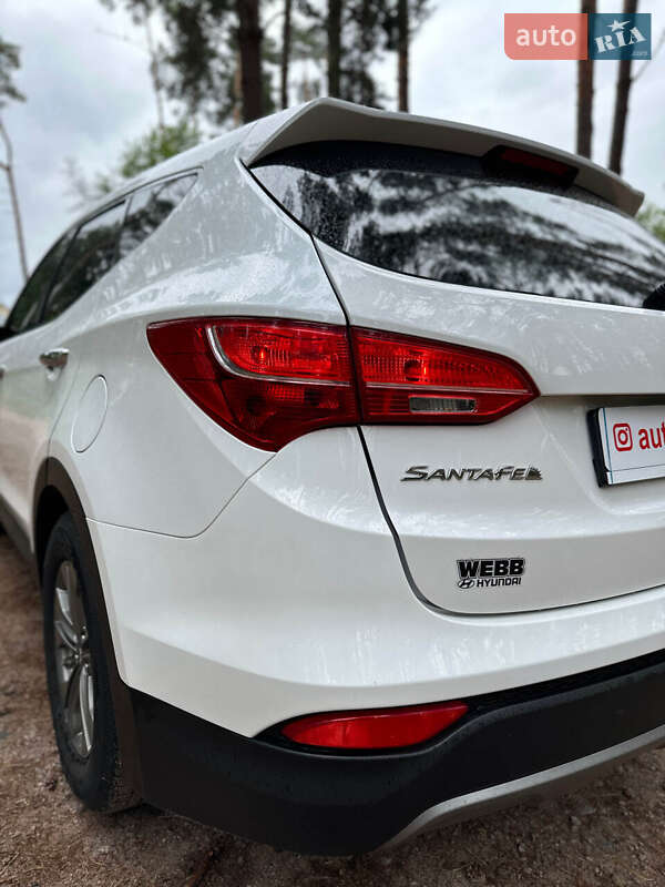 Внедорожник / Кроссовер Hyundai Santa FE 2015 в Белогородке