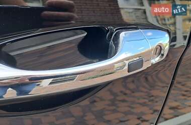 Внедорожник / Кроссовер Hyundai Santa FE 2014 в 