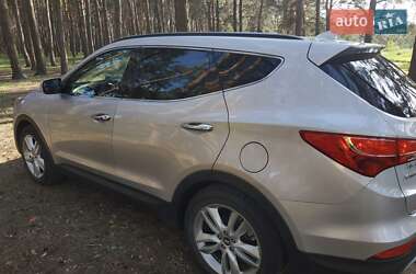 Позашляховик / Кросовер Hyundai Santa FE 2014 в 