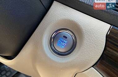 Внедорожник / Кроссовер Hyundai Santa FE 2011 в 