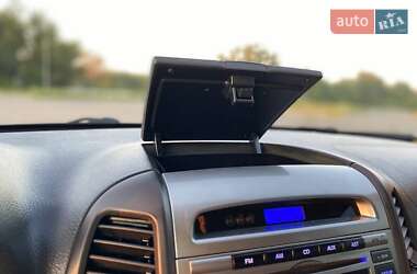 Внедорожник / Кроссовер Hyundai Santa FE 2011 в 