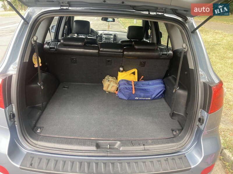 Позашляховик / Кросовер Hyundai Santa FE 2008 в Києві