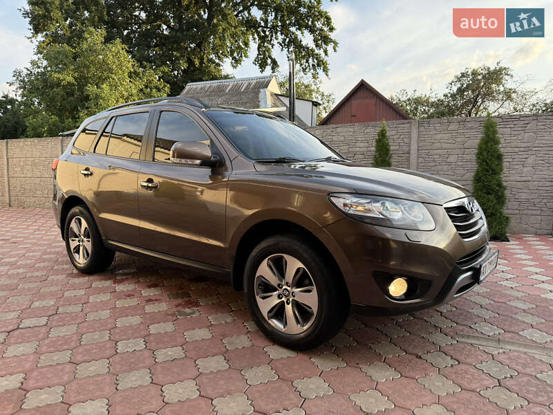 Позашляховик / Кросовер Hyundai Santa FE 2011 в Краснограді