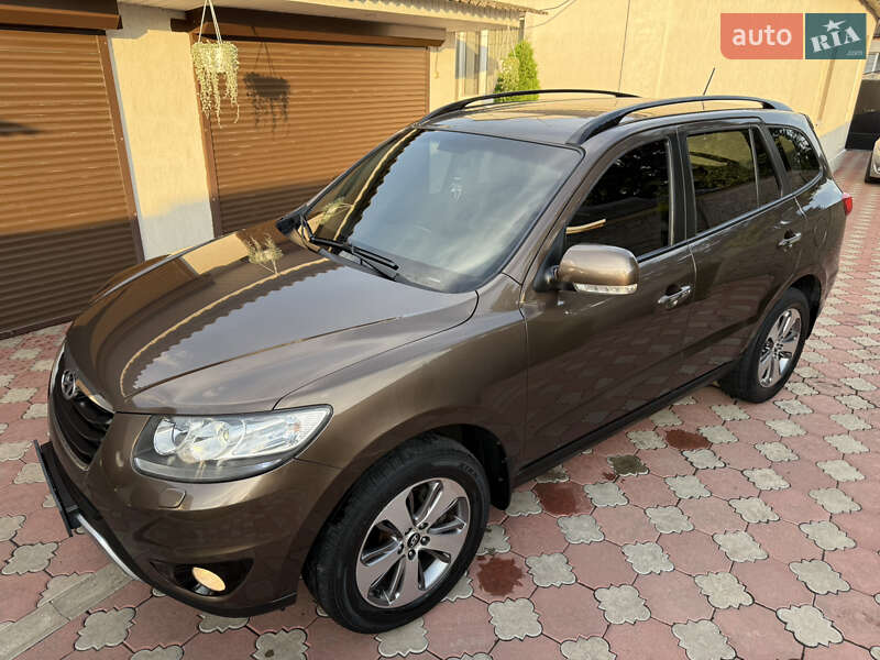 Позашляховик / Кросовер Hyundai Santa FE 2011 в Краснограді