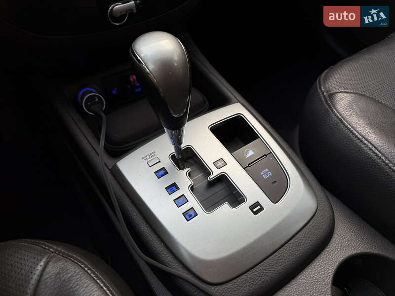 Позашляховик / Кросовер Hyundai Santa FE 2011 в Краснограді