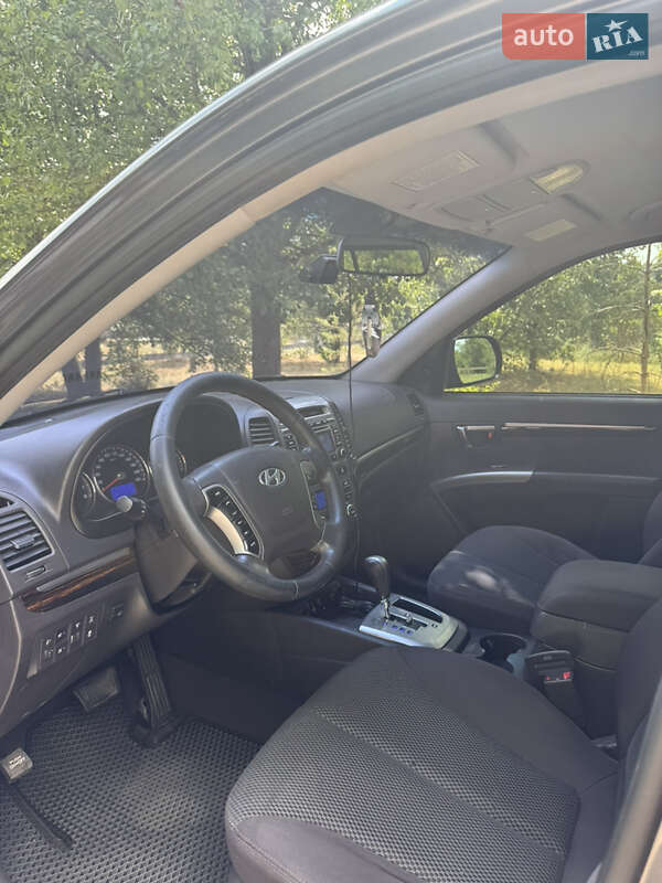 Позашляховик / Кросовер Hyundai Santa FE 2010 в Черкасах фото 11 Позашляховик / Кросовер Hyundai Santa FE 2010 в Черкасах