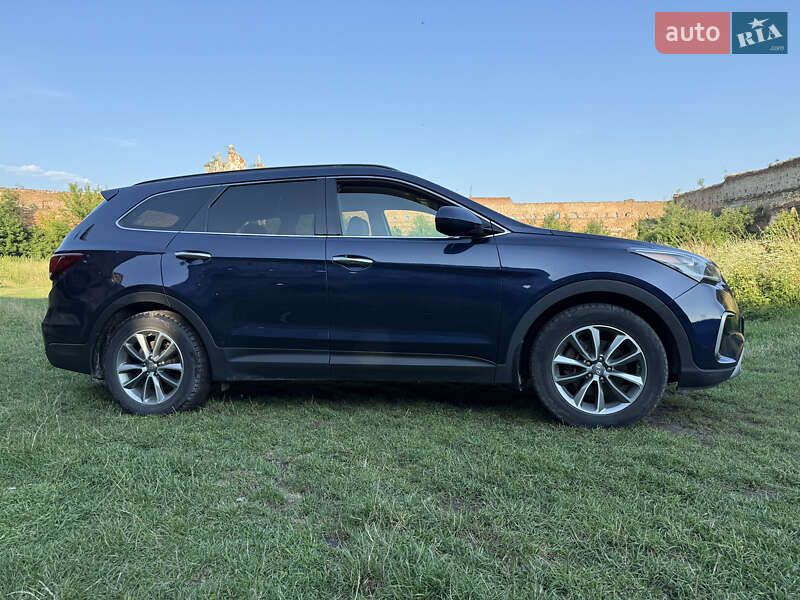 Внедорожник / Кроссовер Hyundai Santa FE 2017 в Львове