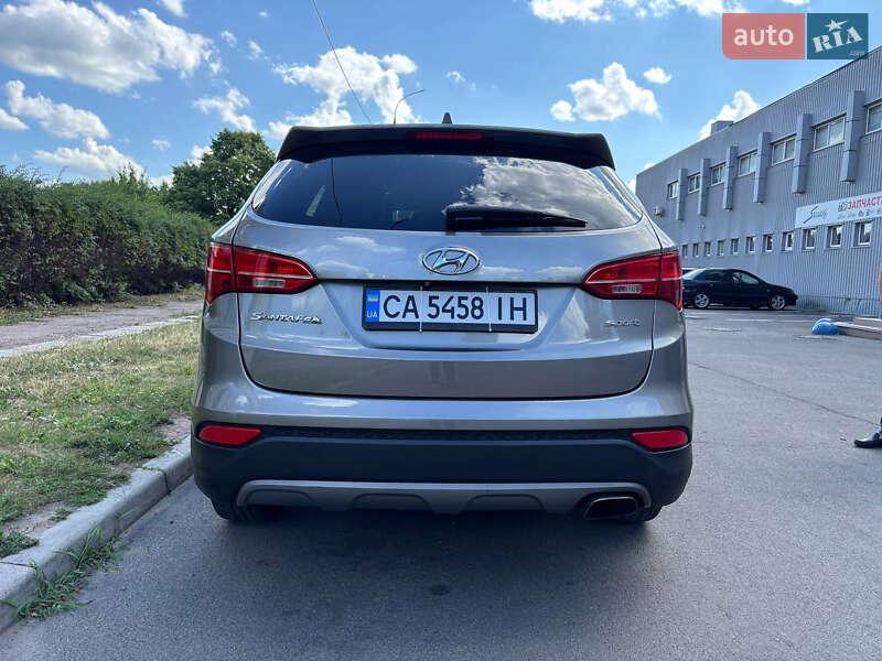 Внедорожник / Кроссовер Hyundai Santa FE 2015 в Черкассах