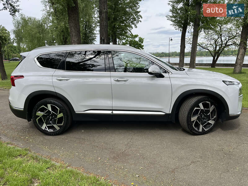 Внедорожник / Кроссовер Hyundai Santa FE 2021 в Киеве