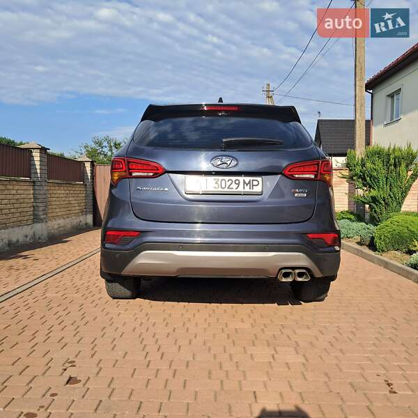 Позашляховик / Кросовер Hyundai Santa FE 2015 в Івано-Франківську
