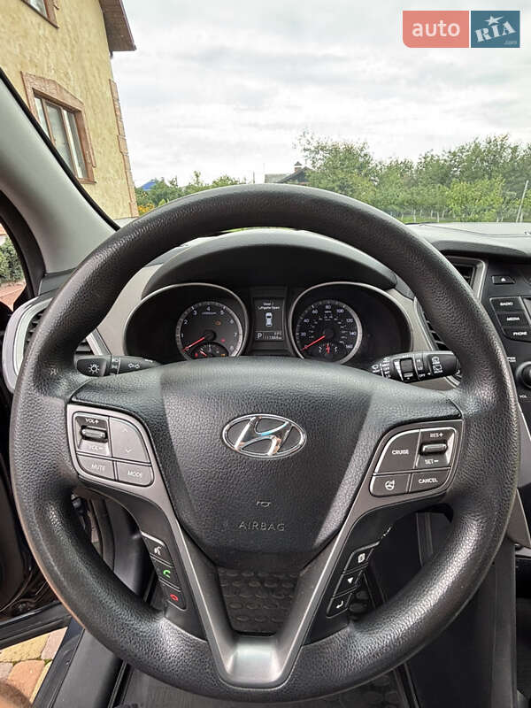Позашляховик / Кросовер Hyundai Santa FE 2015 в Житомирі