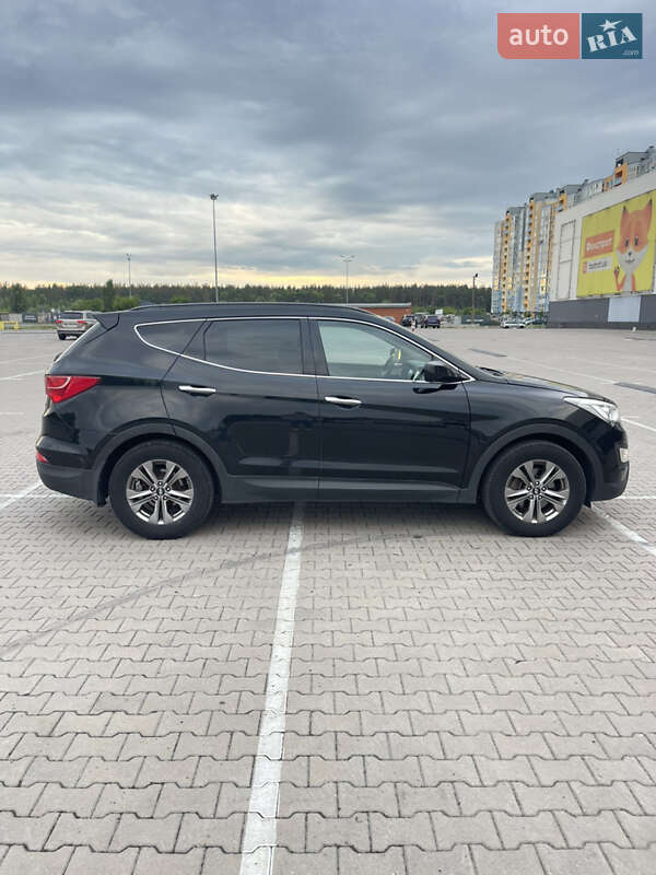 Позашляховик / Кросовер Hyundai Santa FE 2014 в Києві