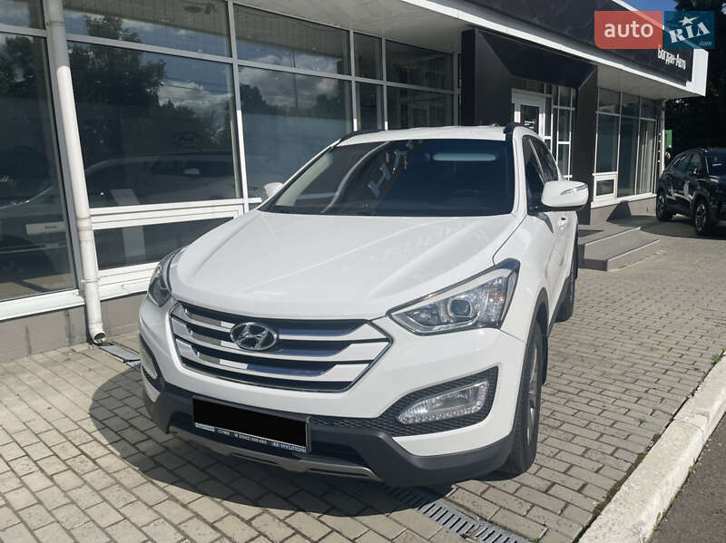 Внедорожник / Кроссовер Hyundai Santa FE 2014 в Чернигове