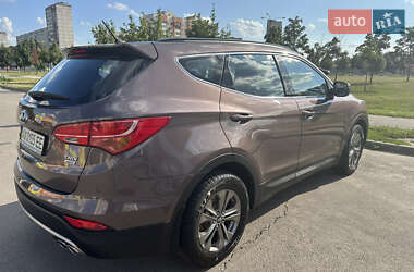 Внедорожник / Кроссовер Hyundai Santa FE 2014 в 