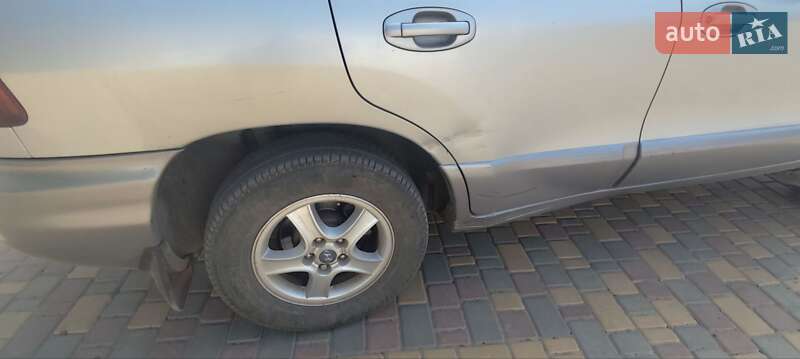 Внедорожник / Кроссовер Hyundai Santa FE 2004 в Белгороде-Днестровском
