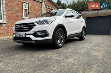 Внедорожник / Кроссовер Hyundai Santa FE 2017 в Киеве