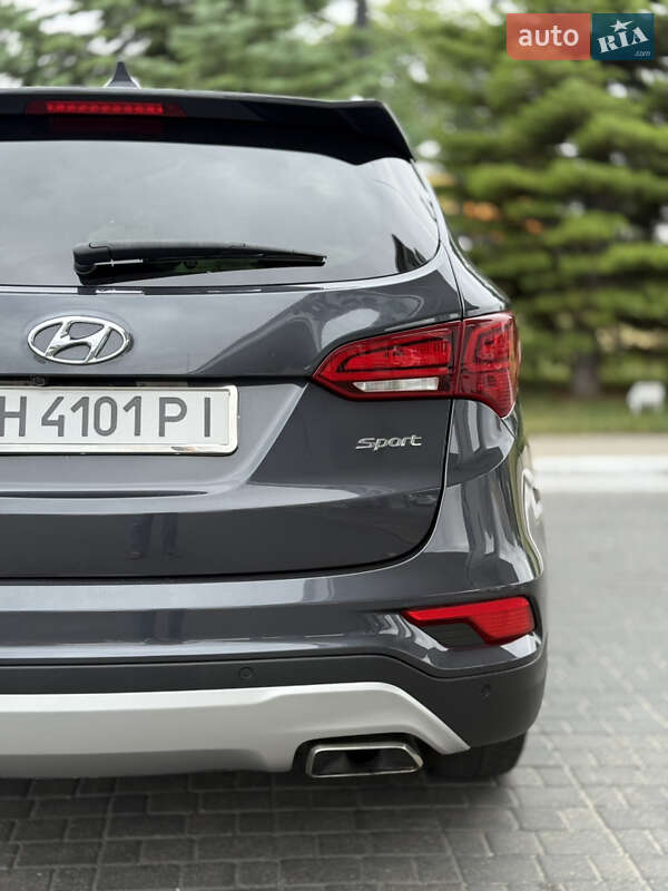 Позашляховик / Кросовер Hyundai Santa FE 2017 в Одесі