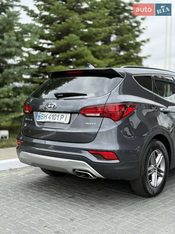 Позашляховик / Кросовер Hyundai Santa FE 2017 в Одесі
