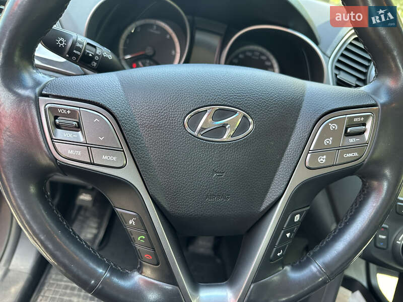 Позашляховик / Кросовер Hyundai Santa FE 2014 в Харкові