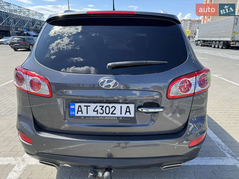 Внедорожник / Кроссовер Hyundai Santa FE 2010 в Ивано-Франковске