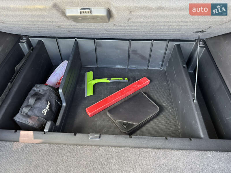 Внедорожник / Кроссовер Hyundai Santa FE 2010 в Ивано-Франковске