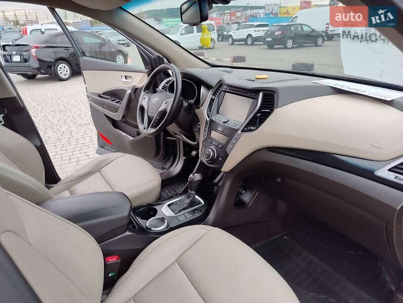 Внедорожник / Кроссовер Hyundai Santa FE 2013 в Черновцах