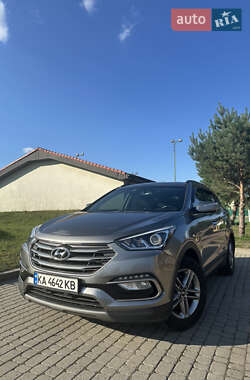 Внедорожник / Кроссовер Hyundai Santa FE 2017 в Киеве