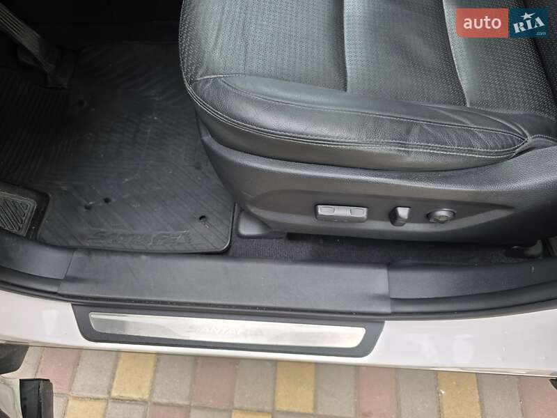 Позашляховик / Кросовер Hyundai Santa FE 2012 в Вінниці